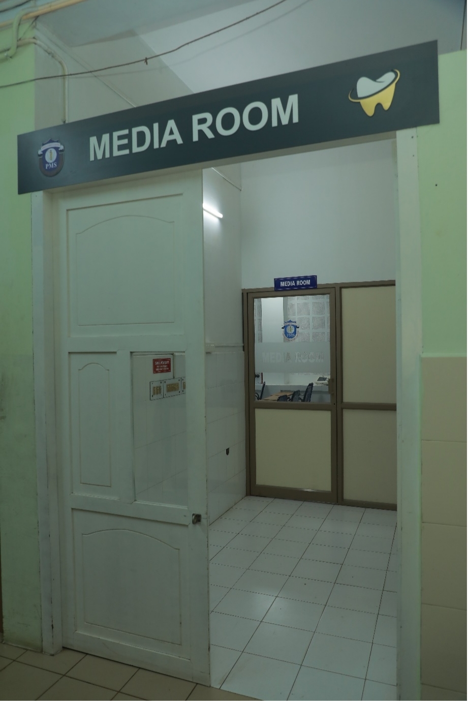 MEDIA CLUB GALLERY